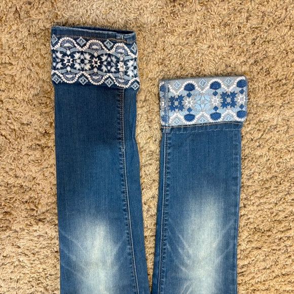 Share  WHBM The Skinny Crop Jeans Women's 2 - Picture 9 of 9